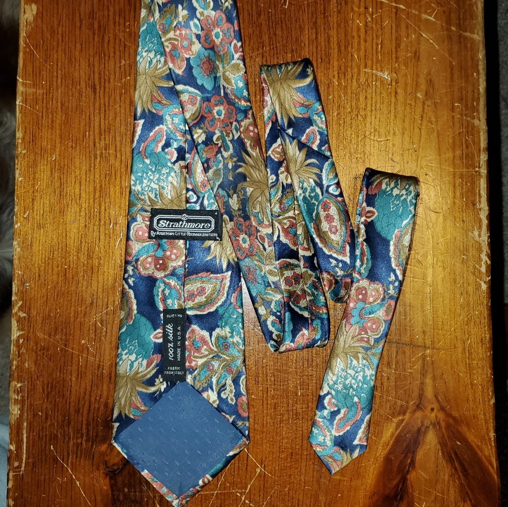 Vintage Strathmore by Anderson Little Richmond Brothers Floral Paisley Silk Tie